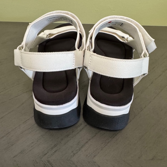 TEVA JADITO PLAYTFORM SANDALS WHITE NIB - Picture 5 of 6